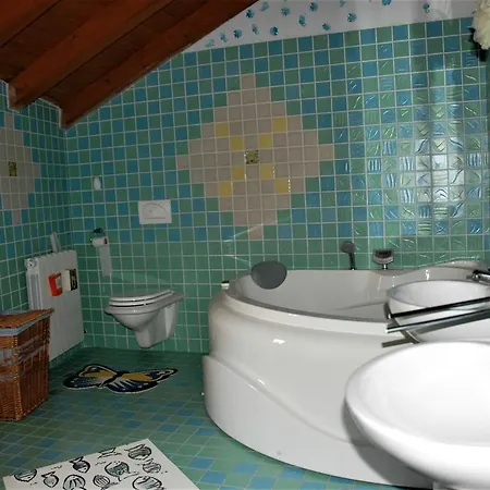 Hrvatin Baderna 2 Bedroom Apts Poreč