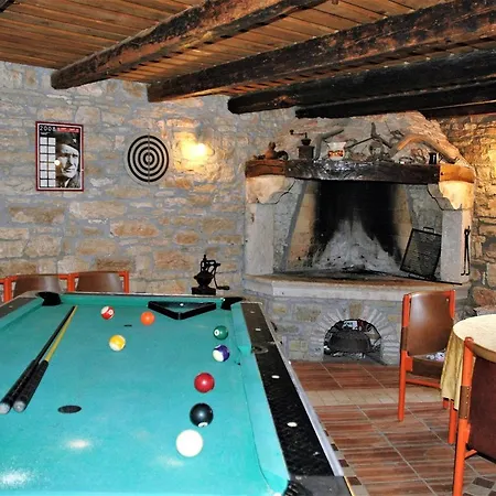 Appartement Hrvatin Baderna 2 Bedroom Apts